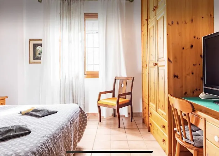 Colle Paradiso فندق مبيت وإفطار تشيزينا